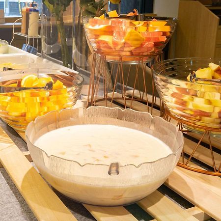 Comfort Hotel Shin-Osaka Eksteriør billede