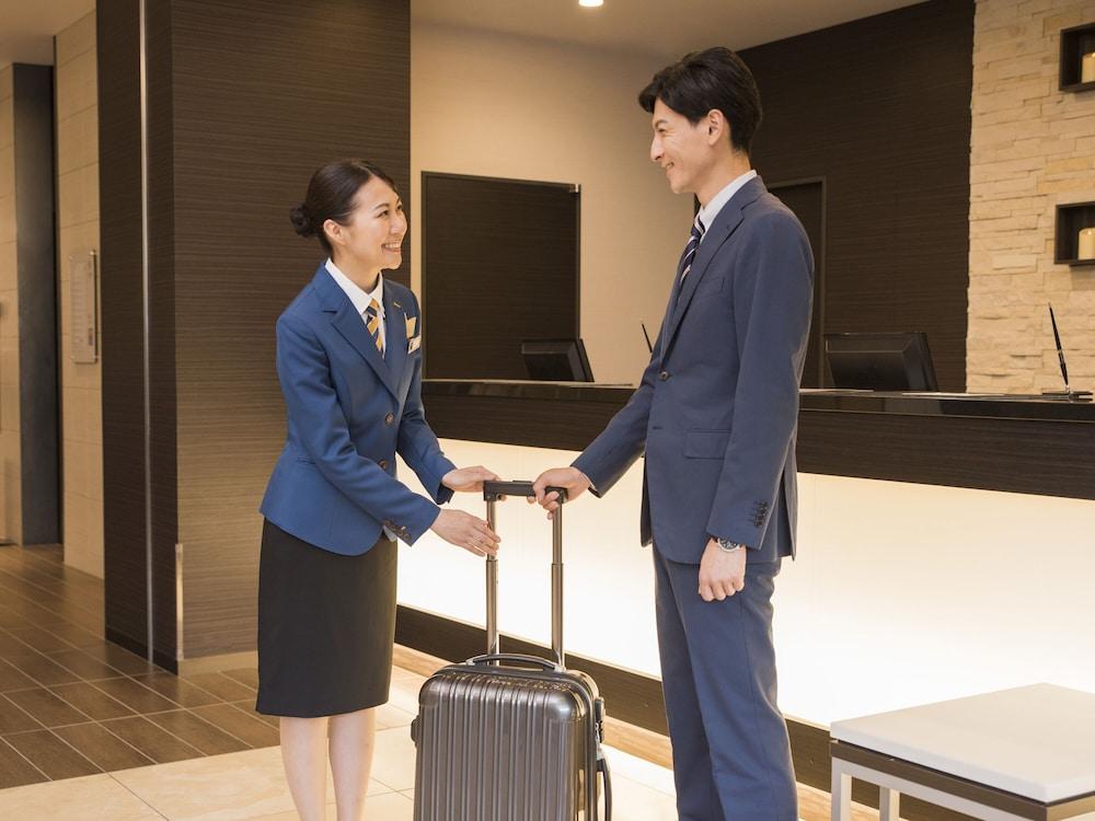 Comfort Hotel Shin-Osaka Eksteriør billede